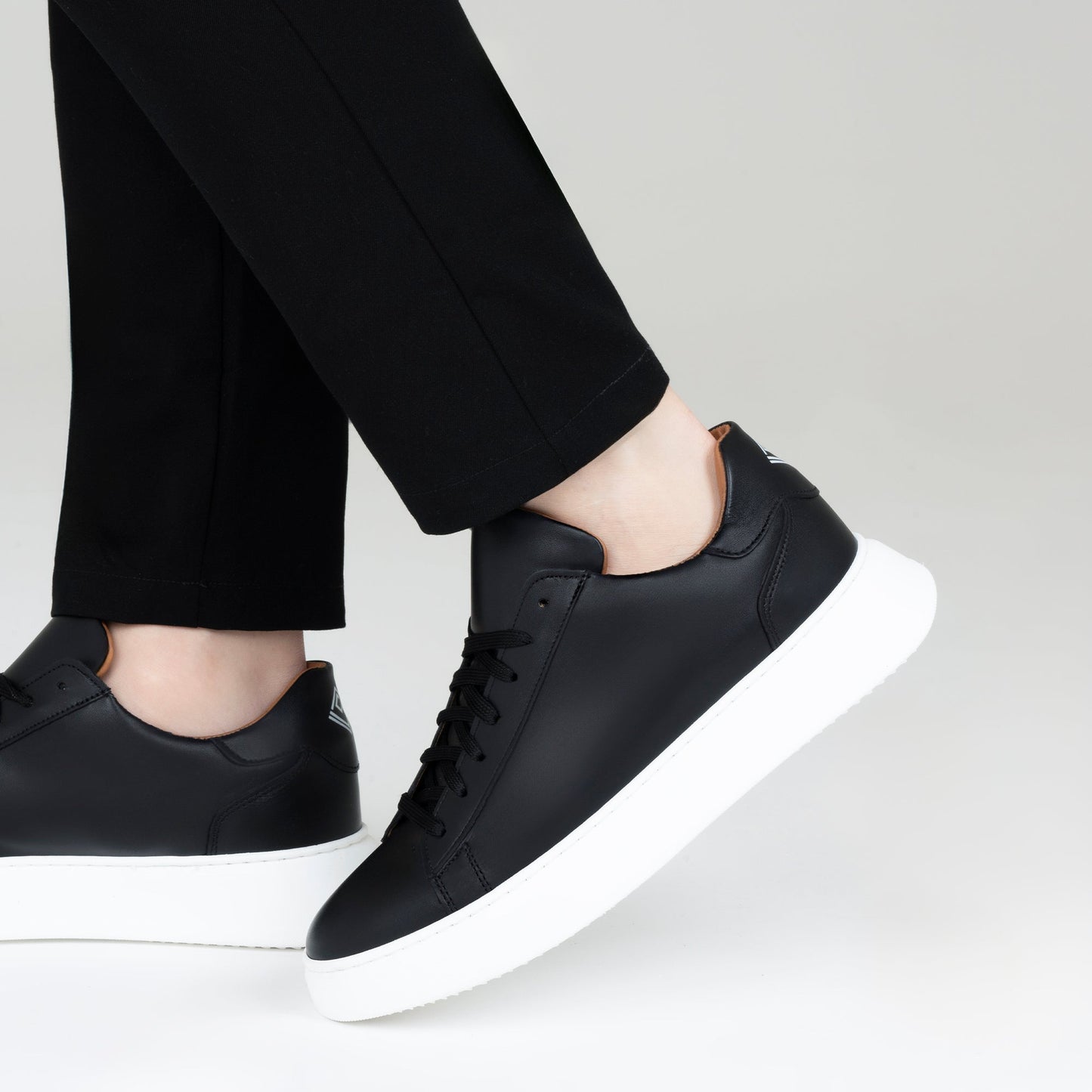 Ultra | Zapatillas bajas de piel auténtica