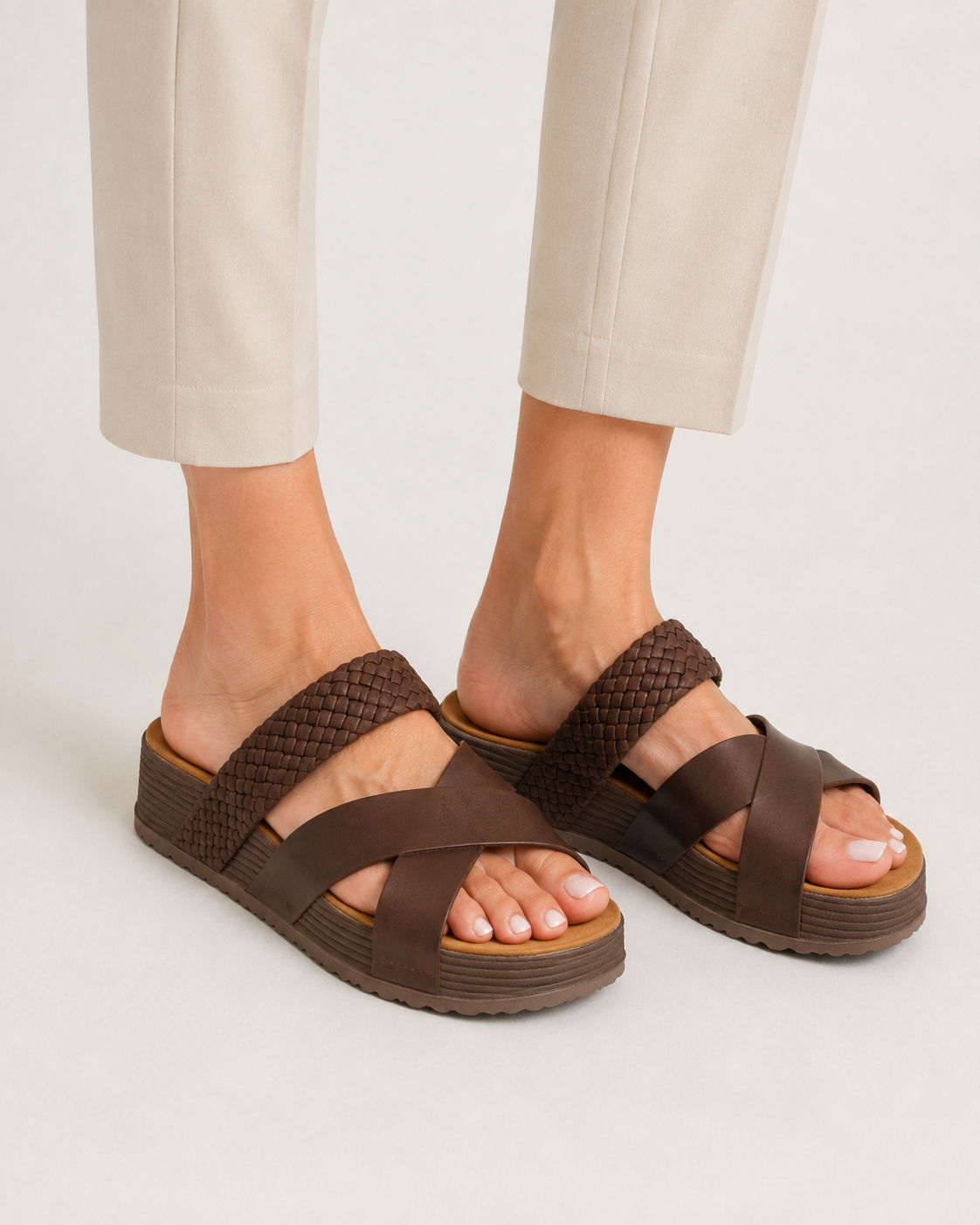 NAYA | Sandalias de mujer cómodas y transpirables
